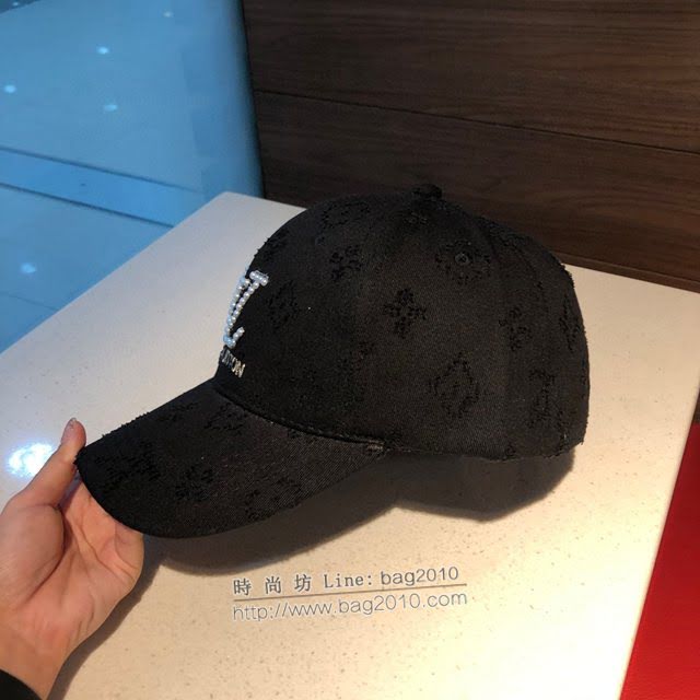 LV新品女士帽子 路易威登珍珠做舊棒球帽鴨舌帽  mm1491